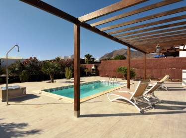 Villa mit beheizbarem Pool in Playa Villa mit beheizbarem Pool in Playa